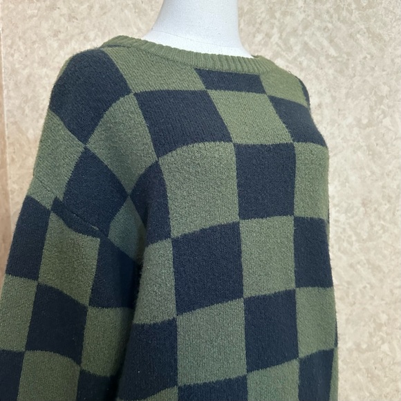 Green & Black Checkered Knit Crewneck Baggy Sweater - Picture 3 of 8
